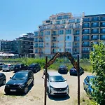 Golden Sea View 2 * פומורי