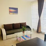 Golden Sea View 2 דירה *