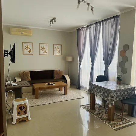 Apartment Golden Sea View 2