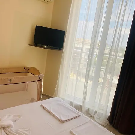 Golden Sea View 2 Apartman *